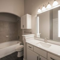 thecarolynapartments.com