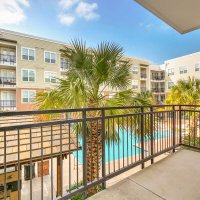 thecarolynapartments.com