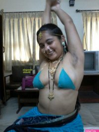 Mangla bhabhi Photo album by Sniffingdog