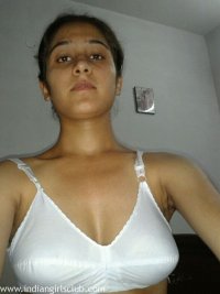 Punjabi Indian Village Girl Natural Boobs Show