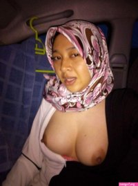 Jilbab toge bugil