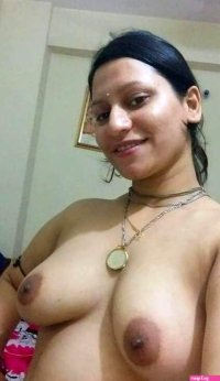 Beautiful Indian bhabhi unseen nudes for you!
