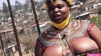 AFRICAN CHICKS FUCK WHITE DICKS!
