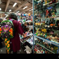 Bogota Colombia. 16th Oct 2022. Anime and manga fans buy posters and figures during the 2022 edition of the SOFA Salon del Ocio y la Fantasia in Bogota Colombia through October 14