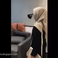Cewek Hijab Indo oral pleasure Sama Bule