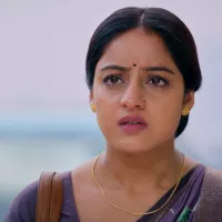 Mangal at Saxena House and Laxmi Threatens Jia