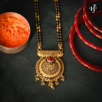 Hira Panna delicate 22k Gold Mangalsutra Locket