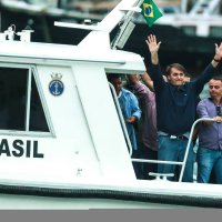 Bolsonaro passa o feriado na base naval da Marambaia