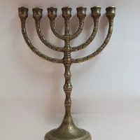 7 arm menorah