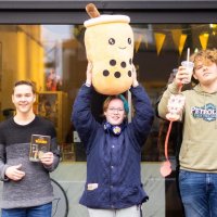 Van Hoogeveen tot Tokio: de wereld ontdekken via manga: Pop-up Manga Bieb opent bij Joy Tea in Hoogeveen