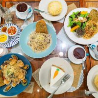Made It Through Mum: Eat Drink and Say Thanks