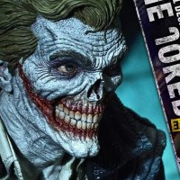 Ultimate Premium Masterline Batman Comics The Joker Concept Design by Lee Bermejo DX Bonus Version