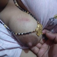 desi naked aunty in jwels mangalsutr photo
