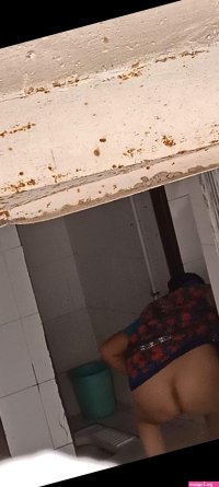 Like it: Desi marathi aunty piss public toilet