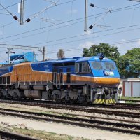6073965-0: LUDHIANA WDG4 12233 ex TKD in a combin 15626Agartala